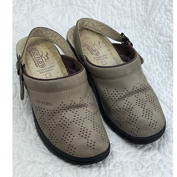 Fly Flot Women's Tan Antishock Wedge Slip On Summer Vacation Clogs - Size US 5 - Picture 1 of 11